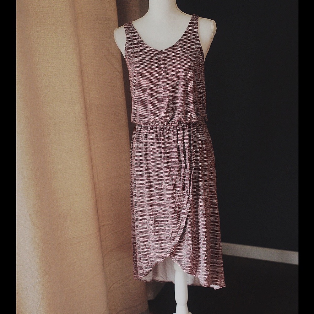 3/$25 🍄 Hi Lo midi dress. Gap. Size M
